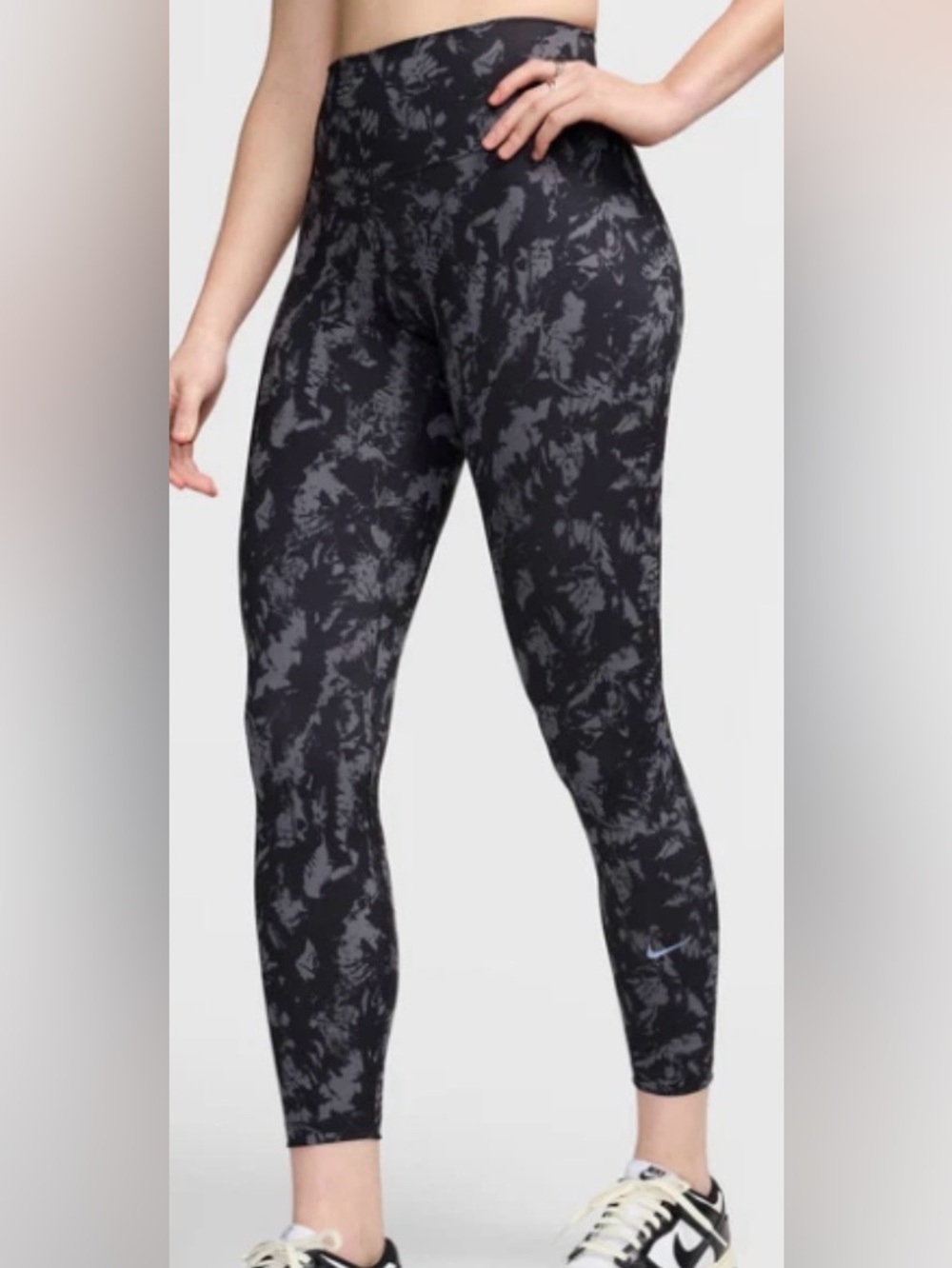 Nike One Dri-FIT High-Waisted 7/8 Printed Leggings Black Grey Sz XS. NWT